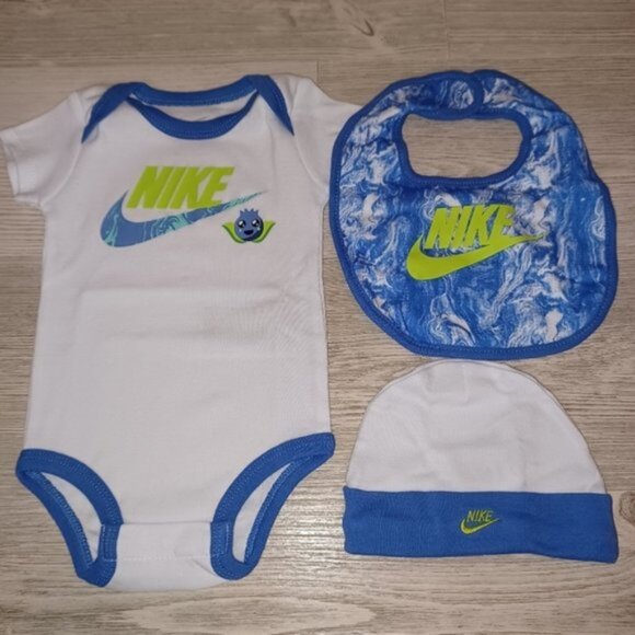 Nike Baby Bodysuit Bib Hat Newborn Gift Set White Blue - Picture 1 of 6